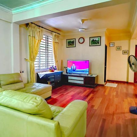 Aaronl Homestay Kota Kinabalu Esterno foto