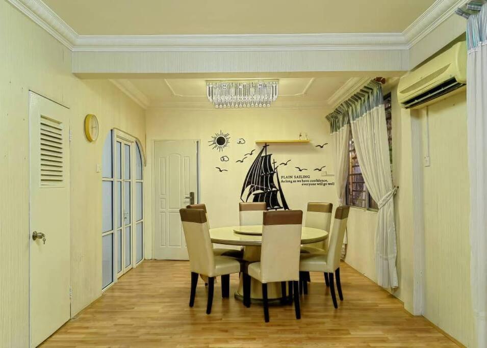 Aaronl Homestay Kota Kinabalu Esterno foto