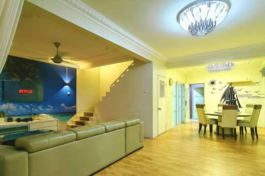 Aaronl Homestay Kota Kinabalu Esterno foto