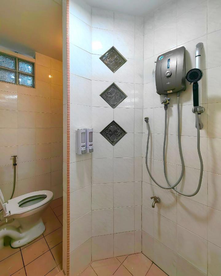 Aaronl Homestay Kota Kinabalu Esterno foto