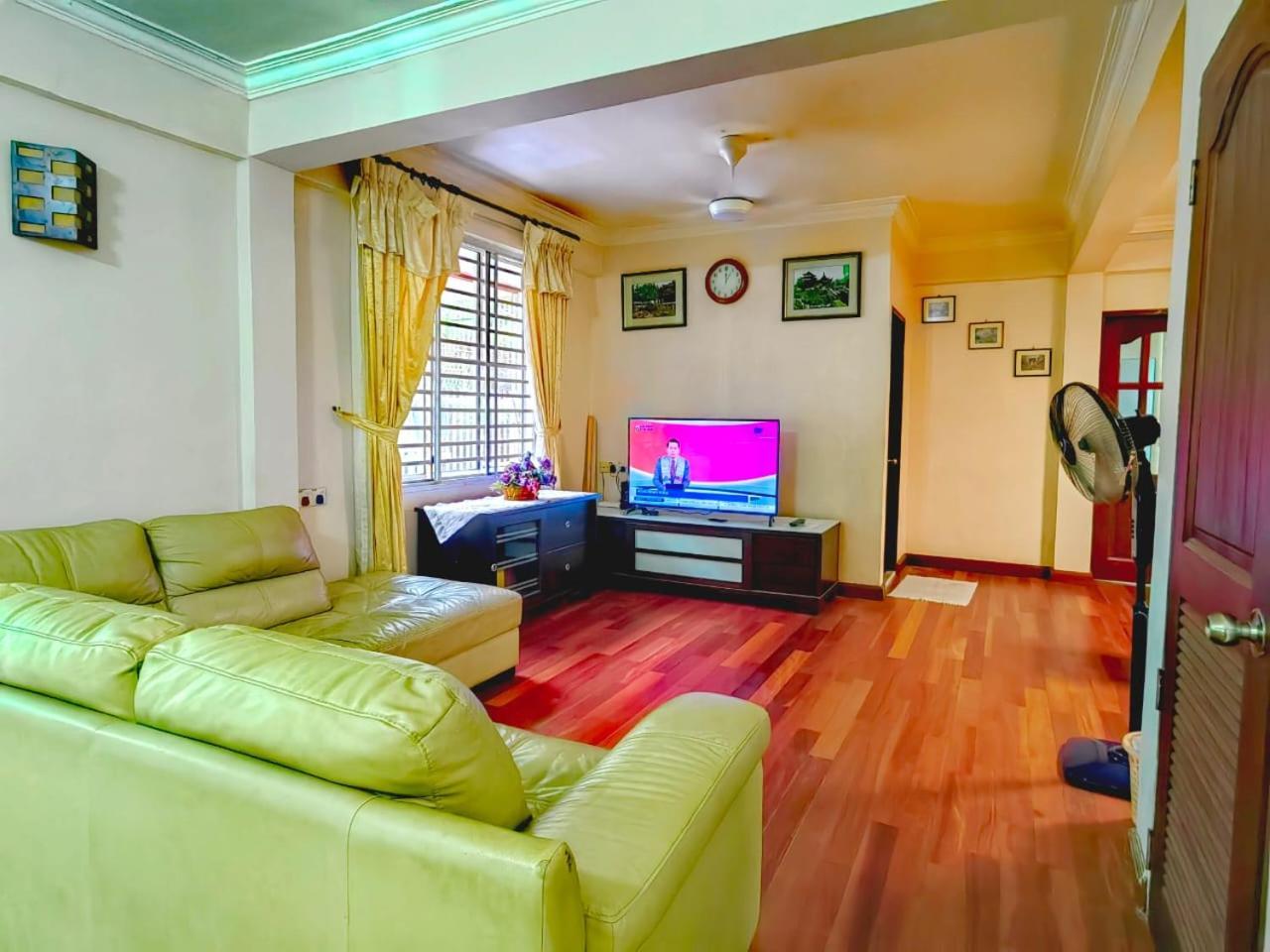 Aaronl Homestay Kota Kinabalu Esterno foto