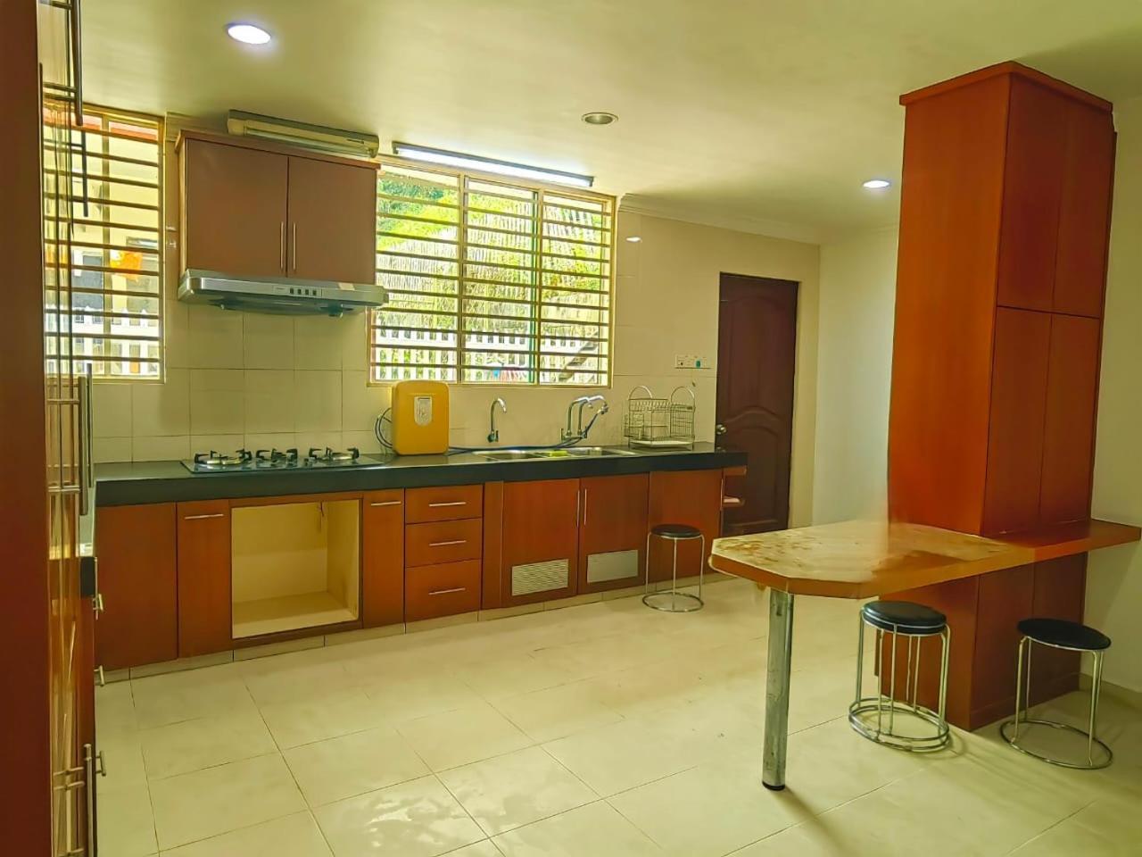 Aaronl Homestay Kota Kinabalu Esterno foto
