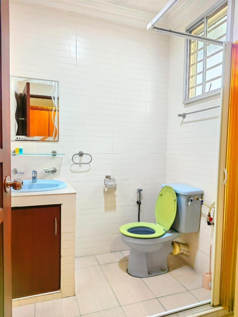 Aaronl Homestay Kota Kinabalu Esterno foto