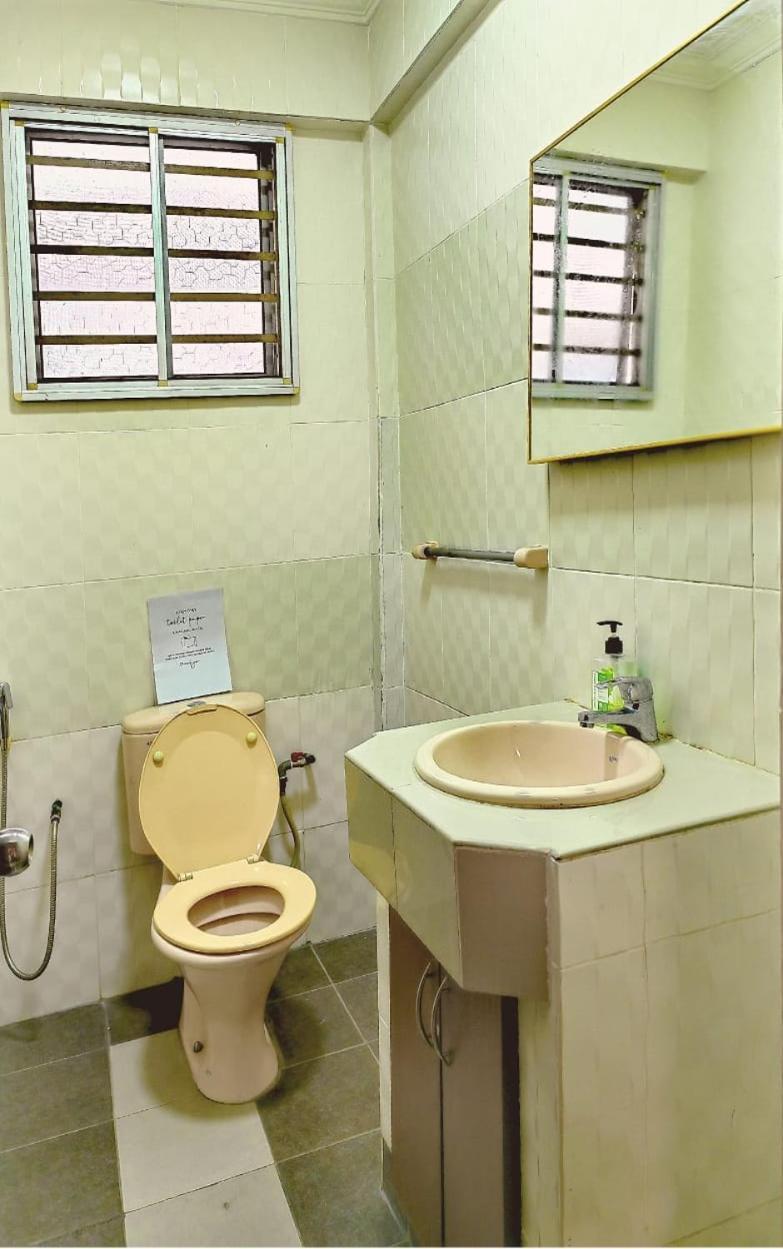 Aaronl Homestay Kota Kinabalu Esterno foto